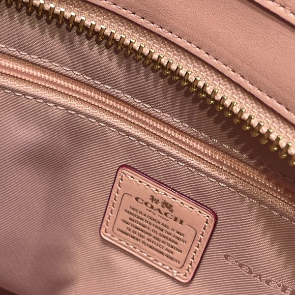 🔥Just In🔥 NWOT - COACH Swagger 33 Carryall Colorblock - Picture 7 of 14